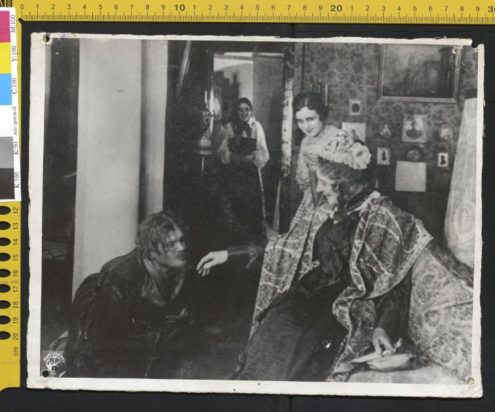 Увеличенный кадр кинофильма «Поликушка» киноателье «Русь» 1919 г.